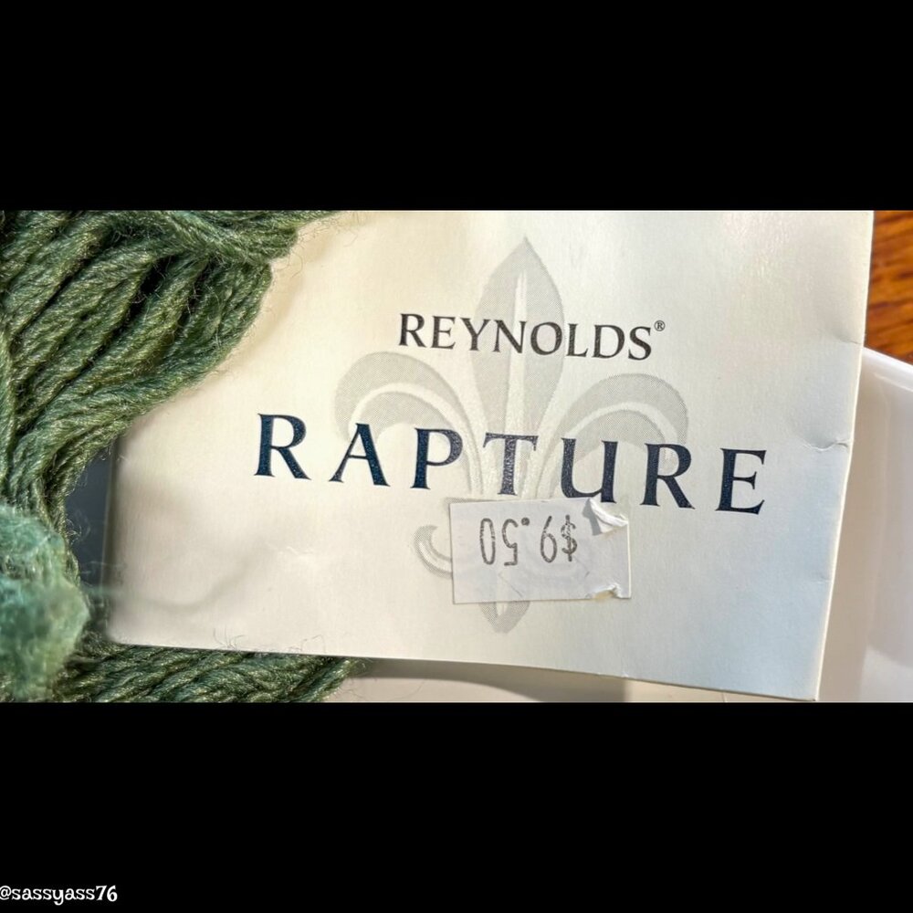 ▪️NWT▪️REYNOLDS RAPTURE▪️3 Skeins COLOR 922 50% Silk 50% Wool Yarn - Picture 3 of 3